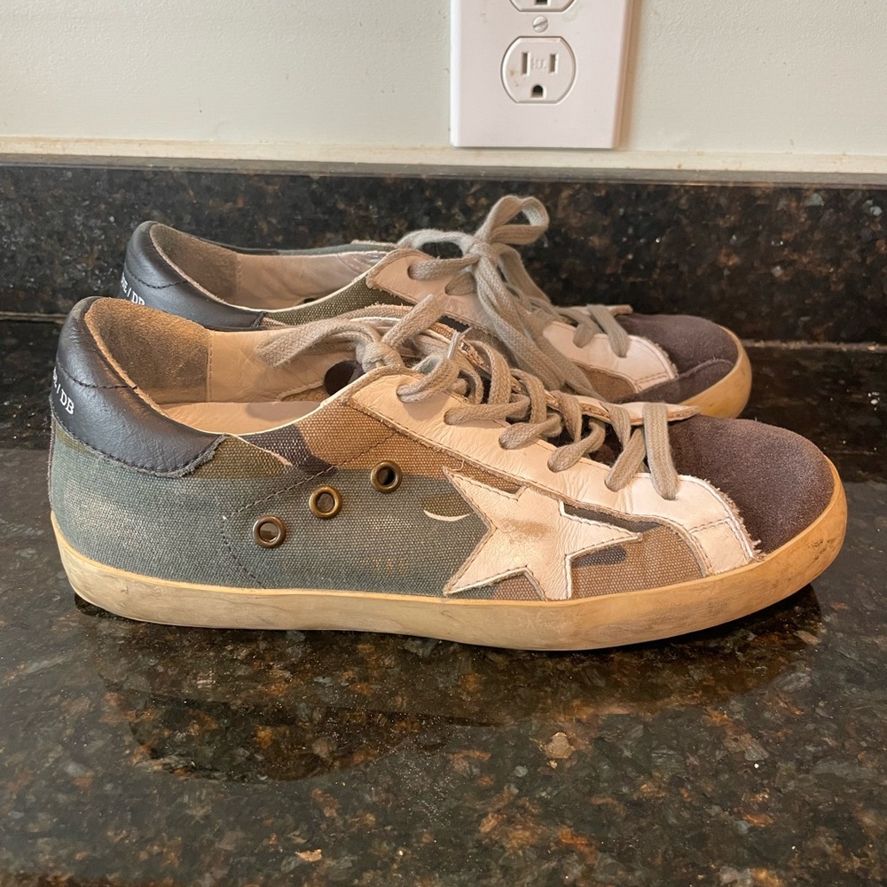 Golden Goose Camouflage Superstar Size 37